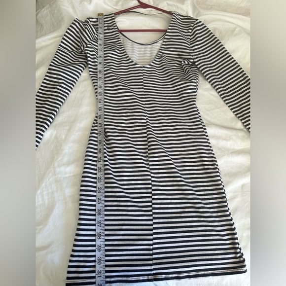Volcom dress white and black stripes. - Picture 3 of 5